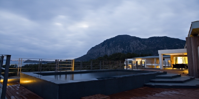 Y 펜트하우스 (월풀, 야외 자쿠지) 120평