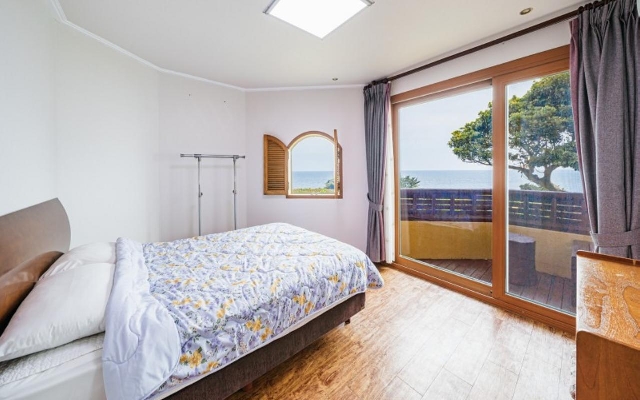 20평 스위트룸(방1+거실)