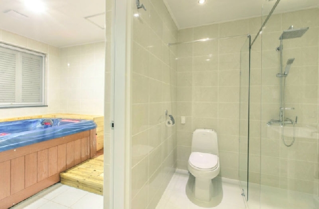 그린룸 2층 복층 (스파)