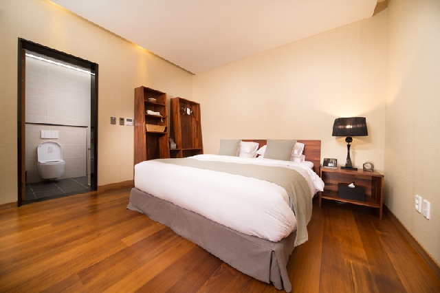 풀빌라 몬테로소 커플