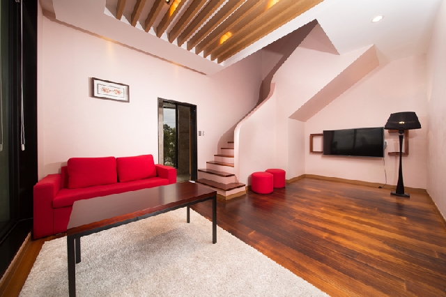 풀빌라 몬테로소 커플