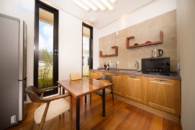 풀빌라 몬테로소 커플