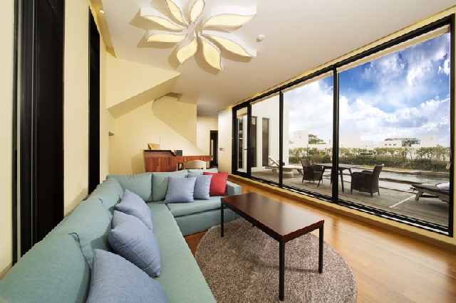 풀빌라 베르나차 커플