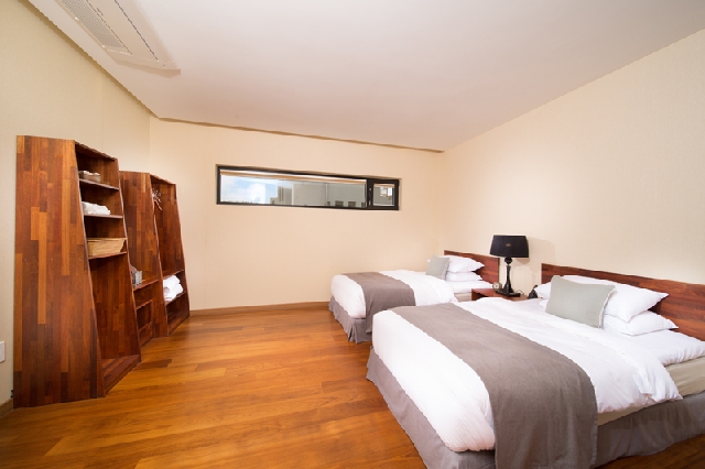 풀빌라 마나롤라 패밀리