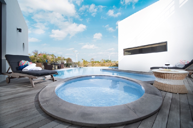 풀빌라 마나롤라 패밀리