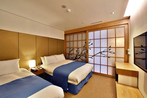 디럭스 마운틴 패밀리 트윈(조식불포함)