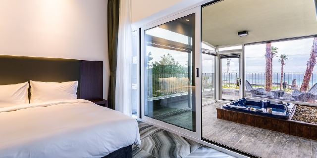 코너 스파스위트