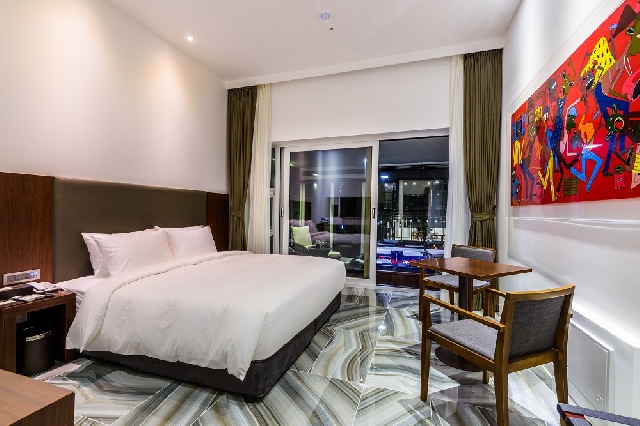 코너 스파스위트