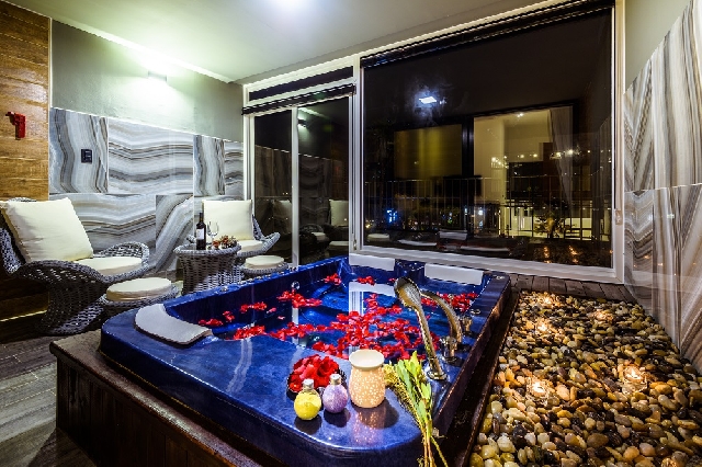 코너 스파스위트