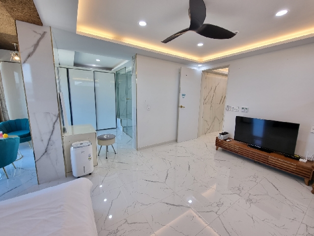 럭셔리-가족룸(단독층 3층)