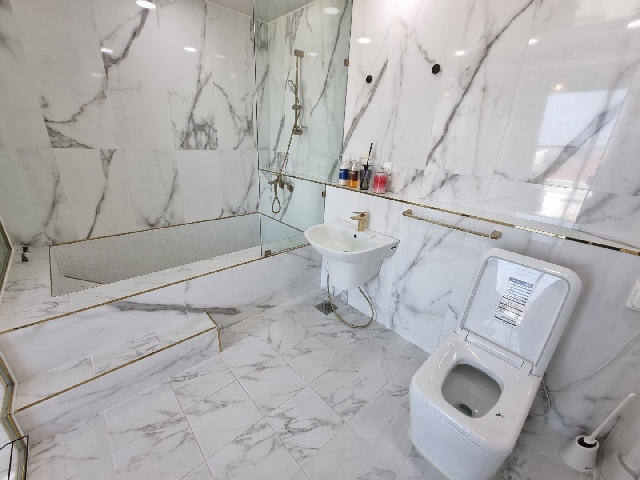 럭셔리-가족룸(단독층 3층)