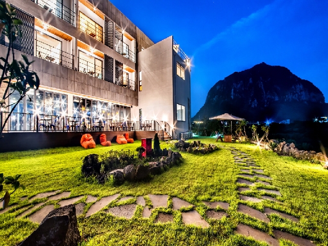 루시드엠리조트