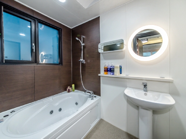 12평_월풀스위트