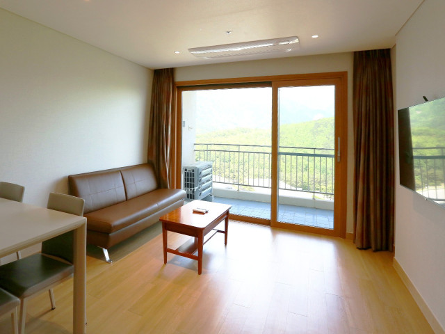 룸온리 특가ㅣEAST 스위트 스탠다드