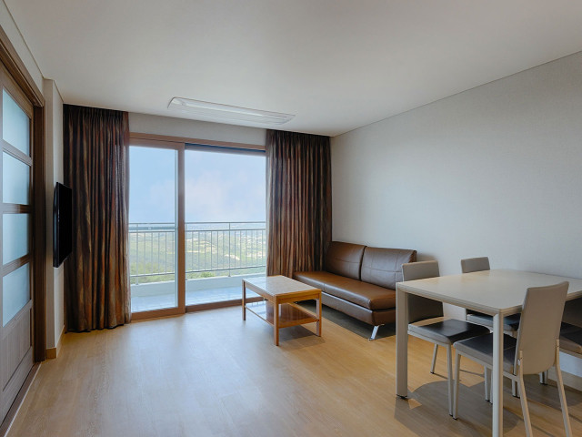 룸온리 특가ㅣEAST 스위트 파노라마